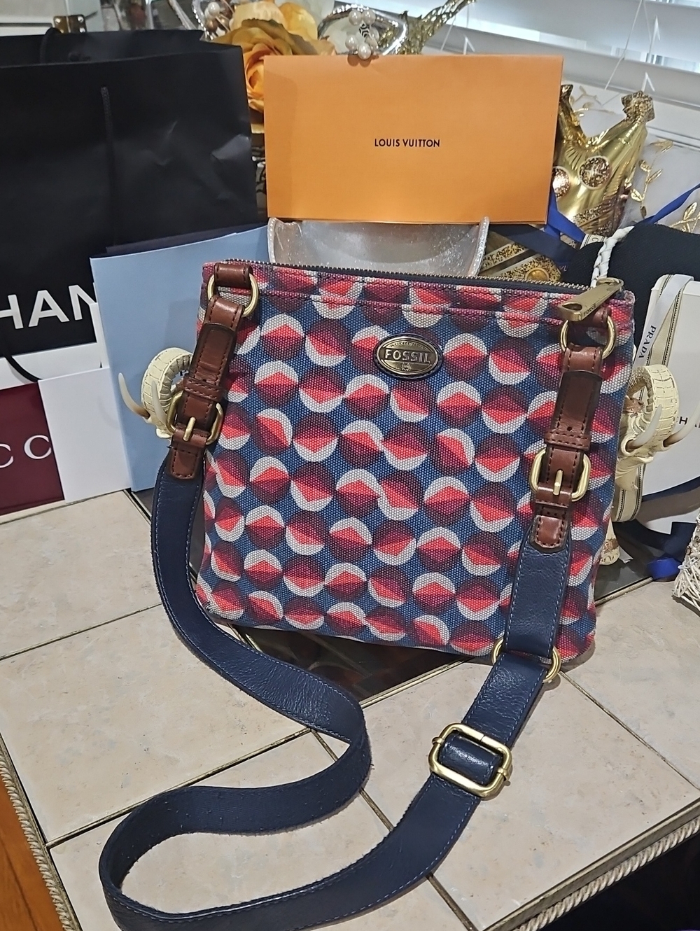 Fossil Blue, Red & White Geometric Crossbody Bag EUC